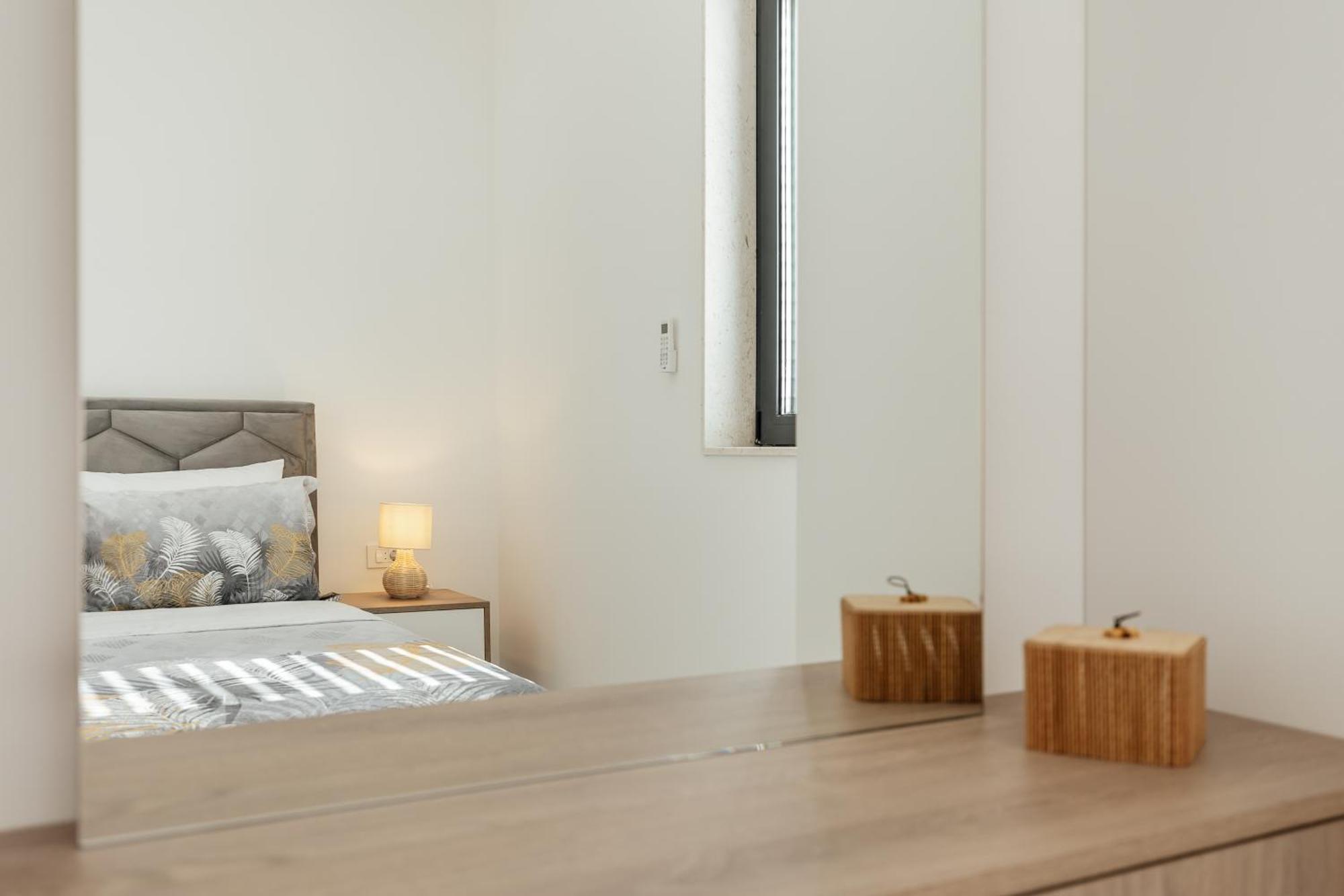 Savina Beachfront Oasis ヘルツェグ・ノヴィ エクステリア 写真
